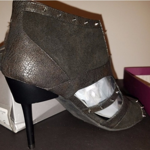 FERGIE Decoy Pumps Size 11 BNWT - Picture 11 of 14